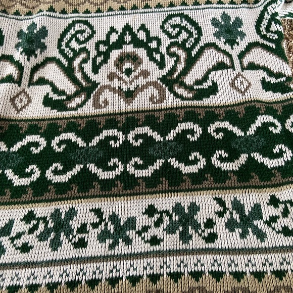 Vintage Knit Sweater Green Pattern - Picture 2 of 3
